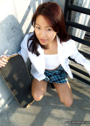 Asianteenpanty Model