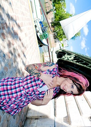 Joanna Angel