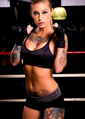 Kleio Valentien