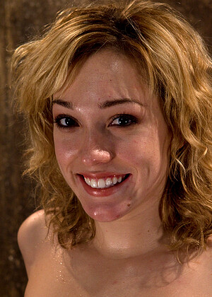 Lily Labeau