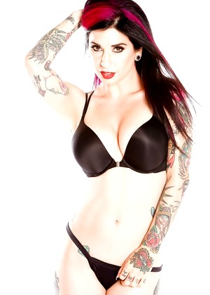 Joanna Angel