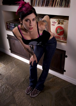 Joanna Angel