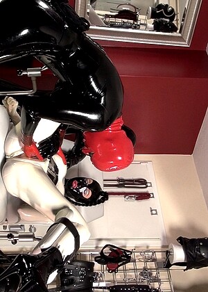 Kinky Rubber World 