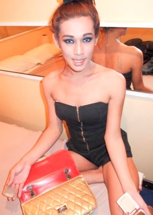 Ladyboysfuckedbareback Model