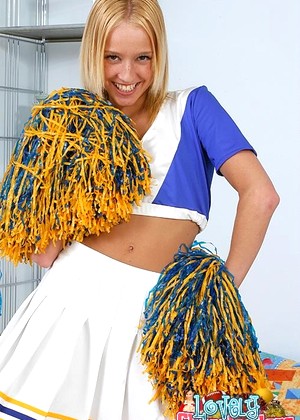 Lovelycheerleaders Model