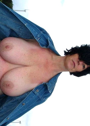 Naturebreasts Model