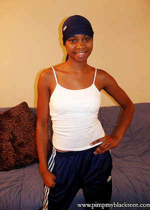 Pimpmyblackteen Model