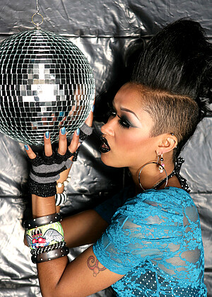 Skin Diamond