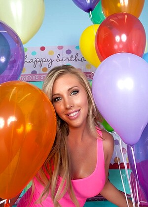 Samantha Saint