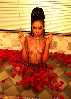 Skin Diamond