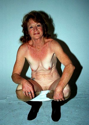 Thegrannyporn Model