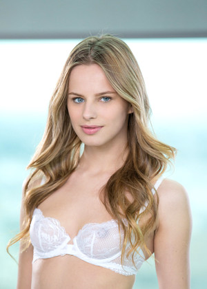 Jillian Janson